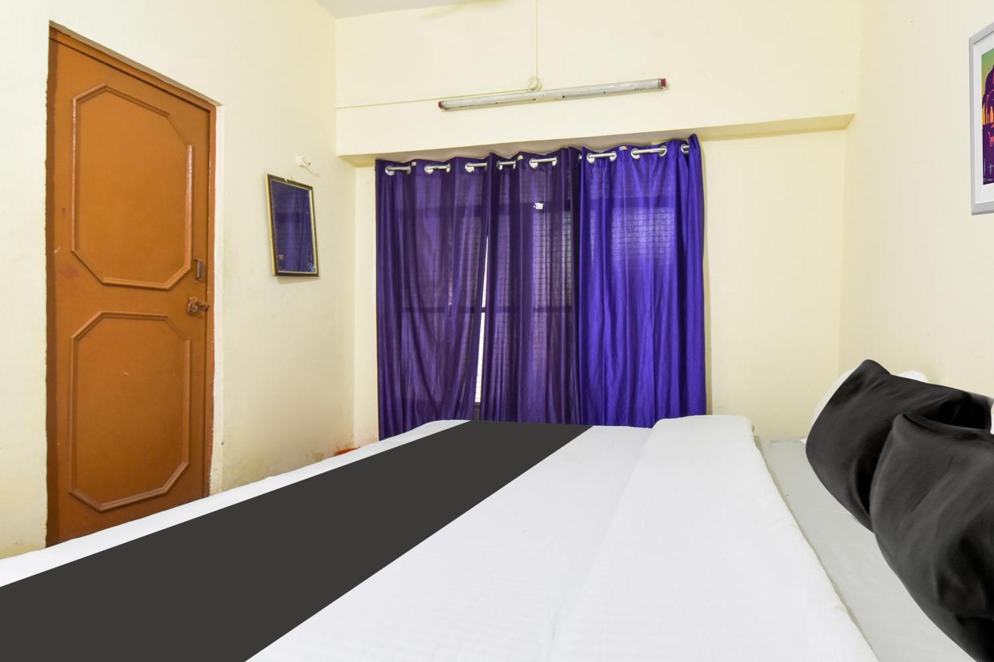 OYO 87822 Hotel JK Laxmi Karnaprayāg Exterior foto
