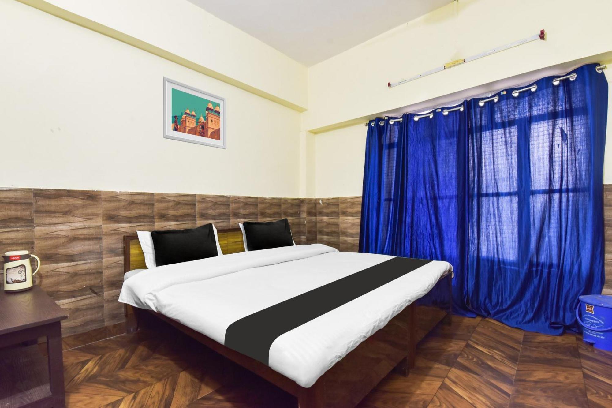 OYO 87822 Hotel JK Laxmi Karnaprayāg Exterior foto
